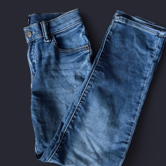 Gap Kids Size 10 Soft Stretch Denim – Adjustable Waist, Straight Leg - Picture 2 of 6